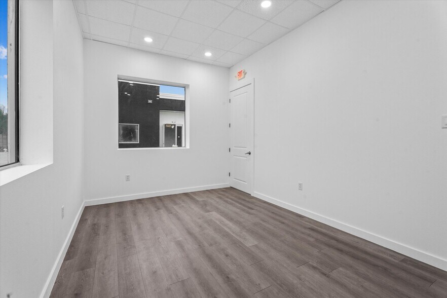 More Photos Of 26605 Cook Field Rd, Katy Light Distribution For Lease