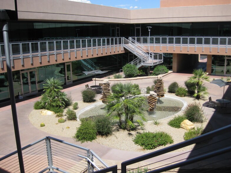 More Photos Of 9500 E Ironwood Square Dr, Scottsdale Medical For Lease