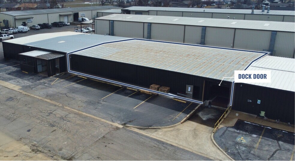 More Photos Of 555-559 N 13th St, Rogers Warehouse For Lease