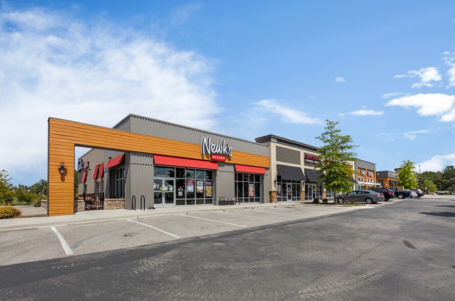 More Photos Of 7201 Shallowford Rd, Chattanooga Unknown For Lease