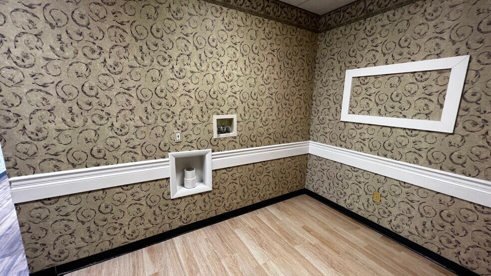 More Photos Of 25 S Broad St, Nazareth Medical For Lease