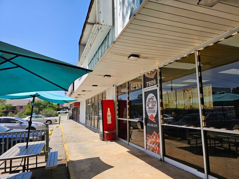 More Photos Of 7802-7806 Callaghan Rd, San Antonio Freestanding For Sale