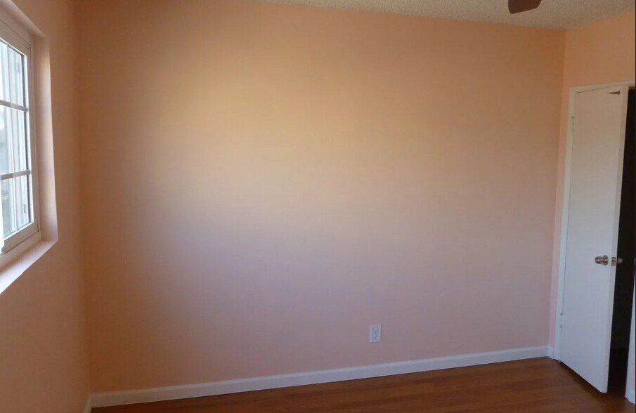 More Photos Of 4367 W 142nd St, Hawthorne Apartments For Sale
