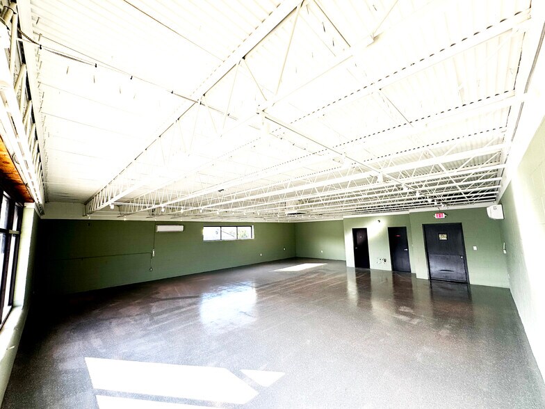 More Photos Of 411 W Main St, Gray Court Post Office For Lease