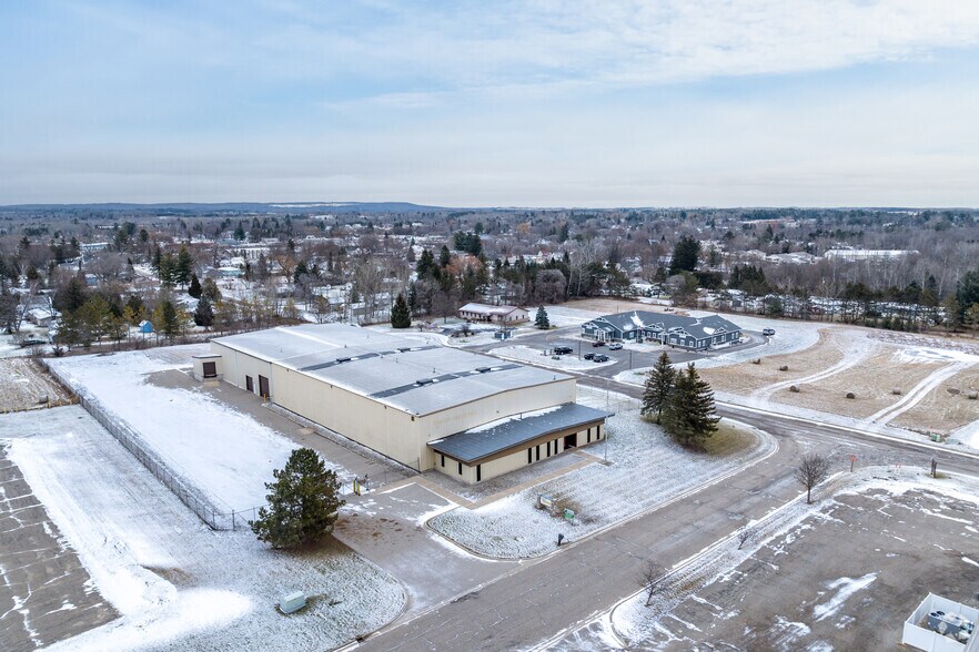 More Photos Of 651 Columbus Ave, West Branch Warehouse For Lease