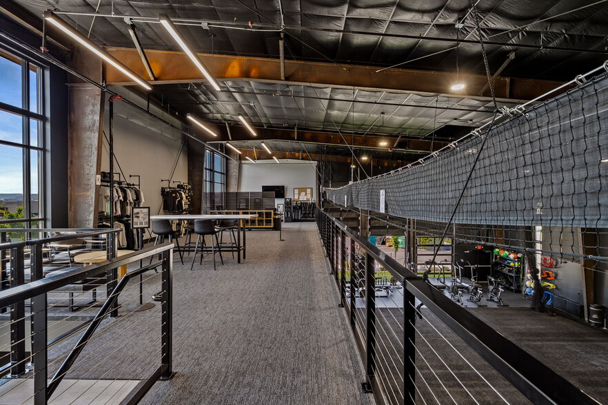 More Photos Of 6902 Rodeo Dr, Pasco Flex For Lease