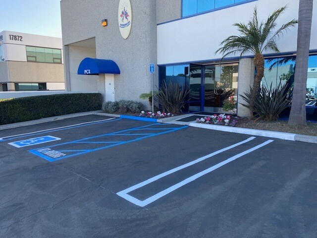 More Photos Of 17892- B Gothard St, Huntington Beach Manufacturing For Lease