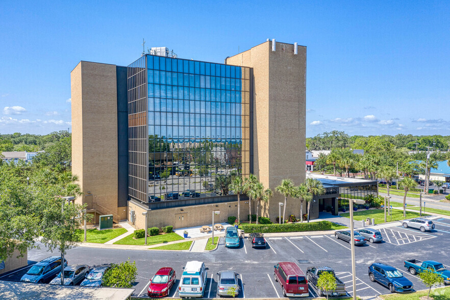 Primary Photo Of 312 W 1st St, Sanford Office For Lease