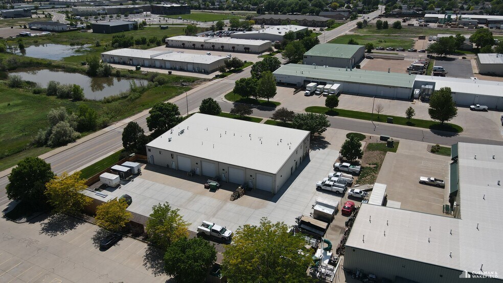 More Photos Of 609 Technology Cir, Windsor Flex For Lease