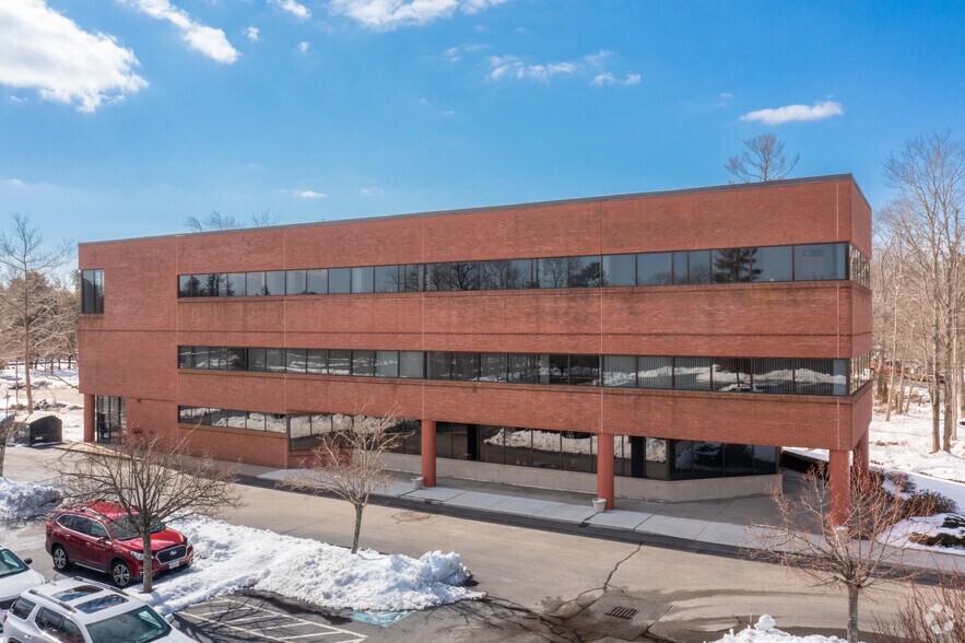 More Photos Of 1001 Hingham St, Rockland Office For Lease