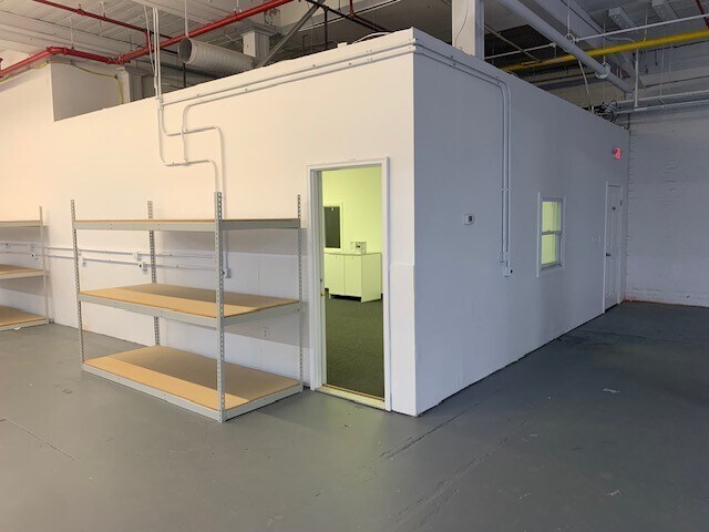 More Photos Of 55-95 West St, Walpole Research And Development For Lease