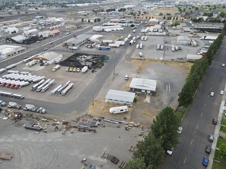 More Photos Of 423 S Idaho Ave, Pasco Warehouse For Lease