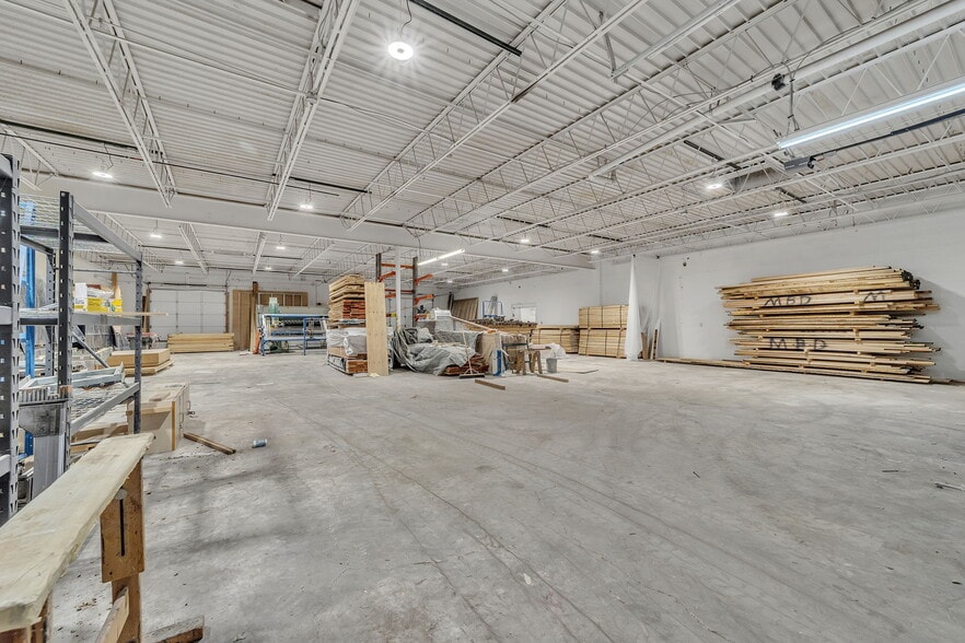 More Photos Of 2685 Durango Dr, Colorado Springs Warehouse For Lease