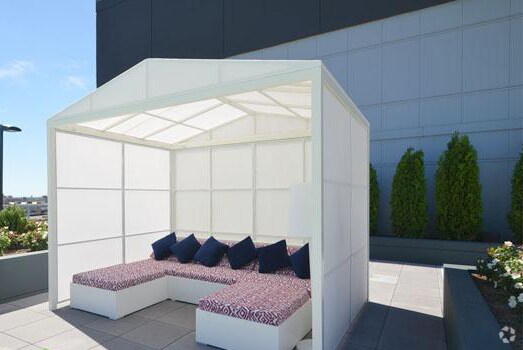 More Photos Of 100 E Cermak Rd, Chicago Apartments For Lease