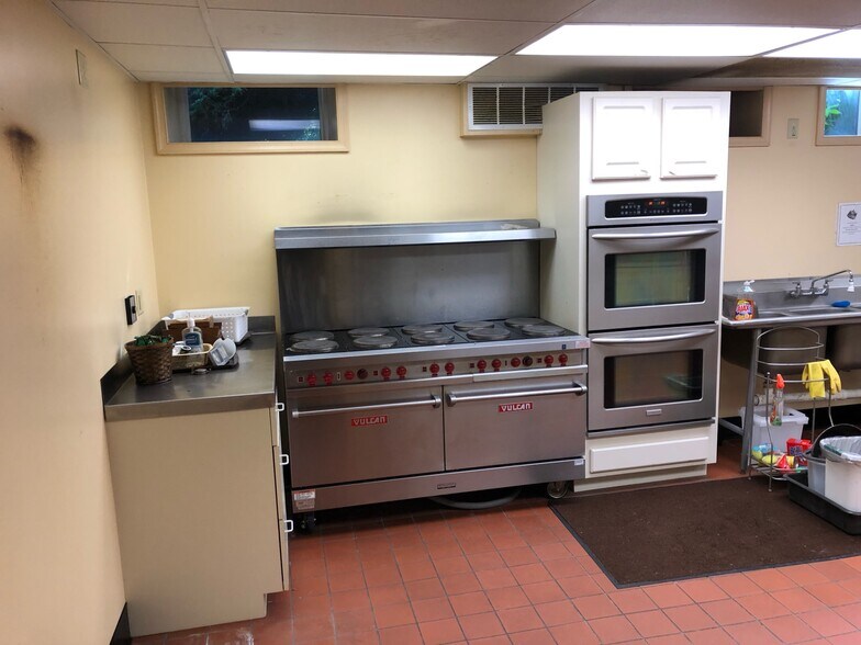 More Photos Of 501 W Market St, Perkasie Religious Facility For Sale