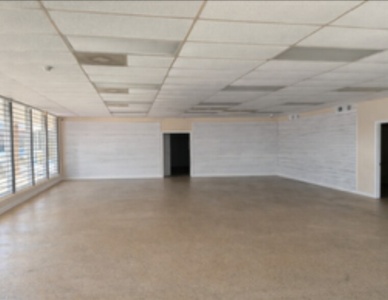 More Photos Of 1306-1314 W FM-1960, Houston Unknown For Lease