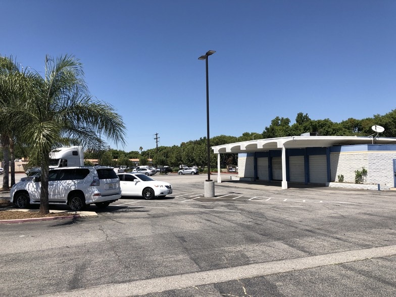 More Photos Of 23718 Lyons Ave, Santa Clarita Land For Lease