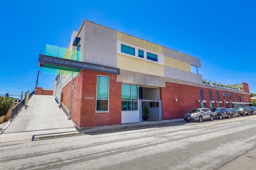 More Photos Of 1730-1738 Berkeley St, Santa Monica Loft Creative Space For Lease