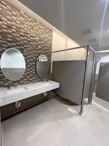 More Photos Of 1360 N Bullard Ave, Goodyear Office For Lease