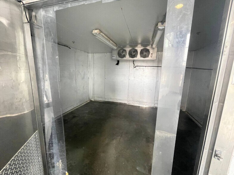 More Photos Of 2501 E President St, Savannah Food Processing For Lease