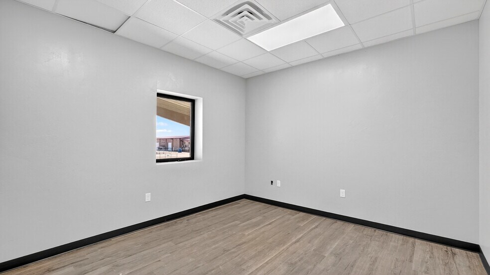 More Photos Of 16510 W Basin St, Odessa Warehouse For Sale