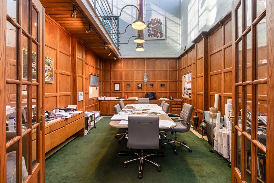 More Photos Of 408 S Stoddard Ave, San Bernardino Office For Sale