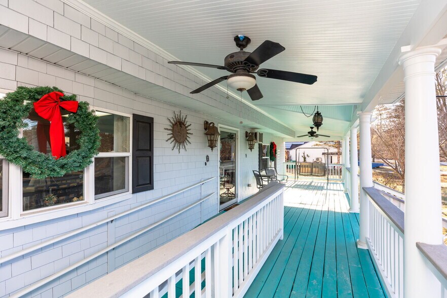 More Photos Of 860 Washington St, South Easton General Retail For Sale