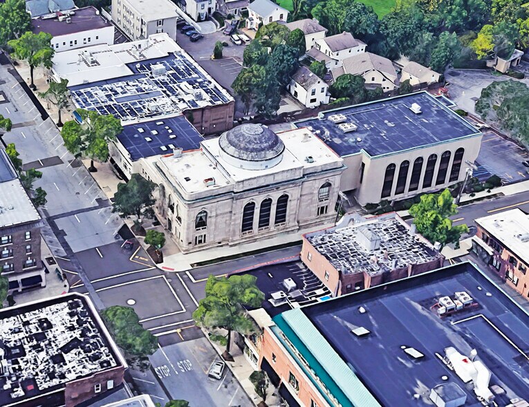 More Photos Of 240 Greenwich Ave, Greenwich Office For Lease