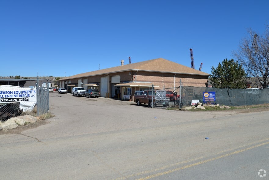 More Photos Of 9612 Titan Park Cir, Littleton Warehouse For Lease