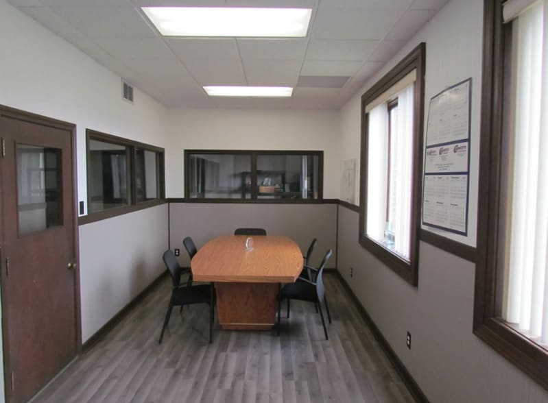 More Photos Of 17065 Hess St, Melvindale Manufacturing For Sale