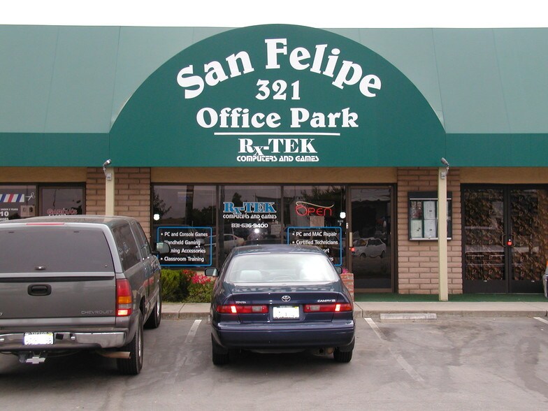 Primary Photo Of 321 San Felipe Rd, Hollister Medical For Lease