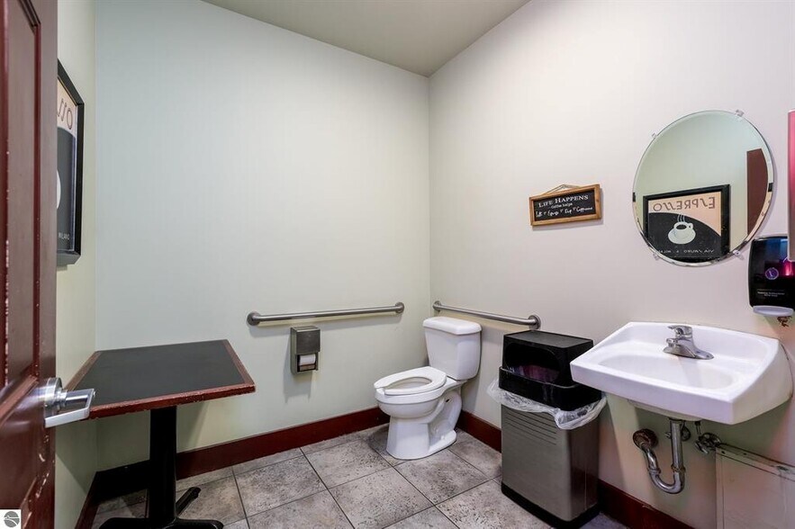 More Photos Of 245 S Benzie Blvd, Beulah Storefront For Sale