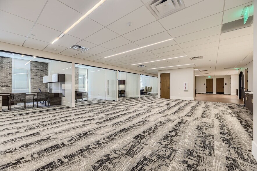 More Photos Of 221 Wilcox St, Castle Rock Office For Lease