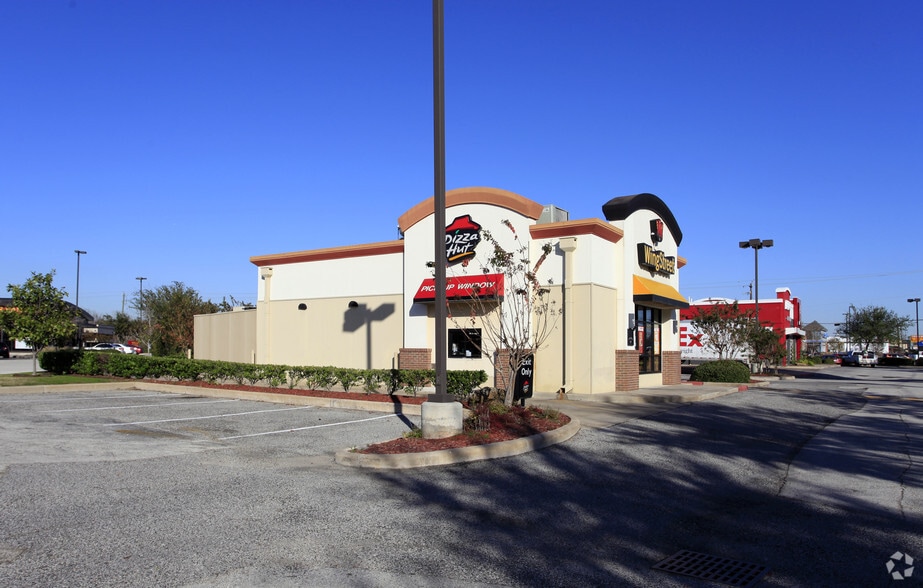 More Photos Of 6701-6831 Spencer Hwy, Pasadena Unknown For Lease