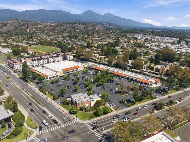 More Photos Of 2345 Foothill Blvd, La Verne Restaurant For Lease