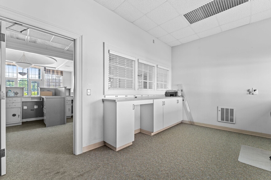 More Photos Of 8710 Hwy 69 S, Tuscaloosa Bank For Sale