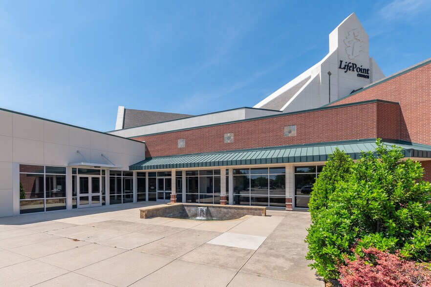 More Photos Of 4501 Hedgcoxe Rd, Plano Religious Facility For Sale