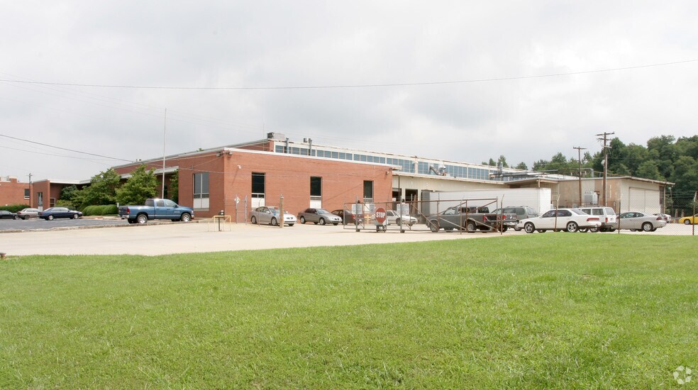 More Photos Of 2149 Brevard Rd, High Point Manufacturing For Lease