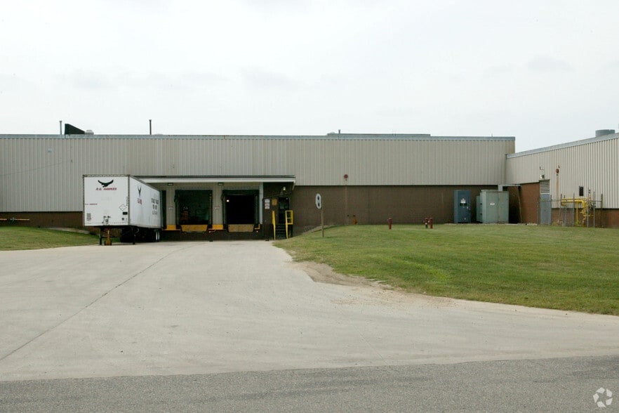 More Photos Of 205 Oliver Dr, Marshall Manufacturing For Sale