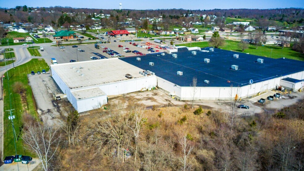 More Photos Of 2772 Maysville Pike, Zanesville Storefront For Lease