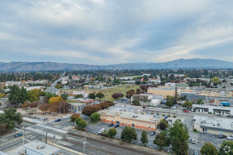 More Photos Of 37311 Fremont Blvd, Fremont Restaurant For Sale