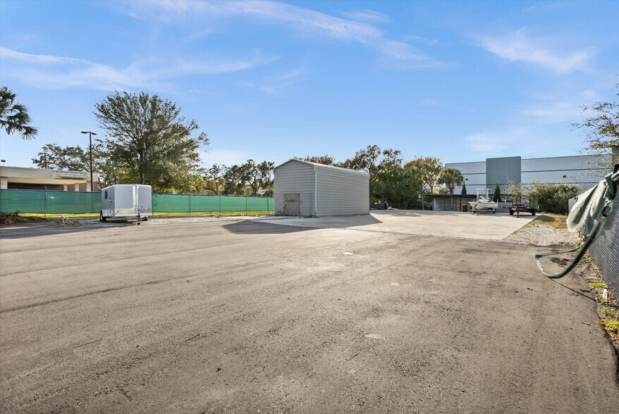 More Photos Of 10310 66th St N, Pinellas Park Auto Dealership For Sale