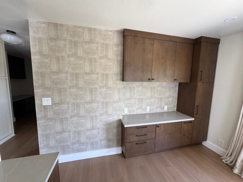 More Photos Of 318 9th St, Del Mar Medical For Lease