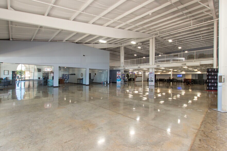 More Photos Of 1435 Paramount Dr, Huntsville Freestanding For Sale