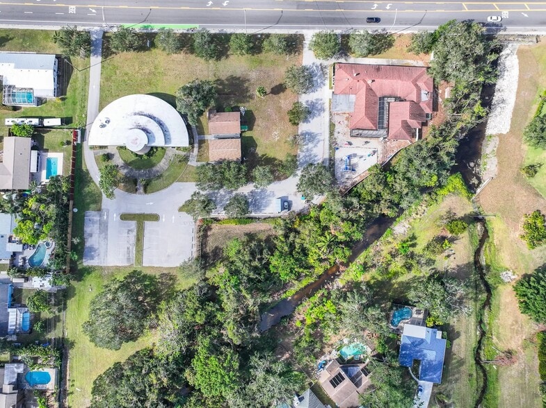 More Photos Of 2209 75th St W, Bradenton Religious Facility For Sale