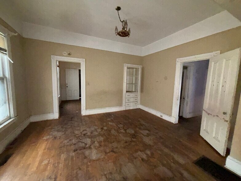 More Photos Of 126-136 N 7th St, San Jose Apartments For Sale