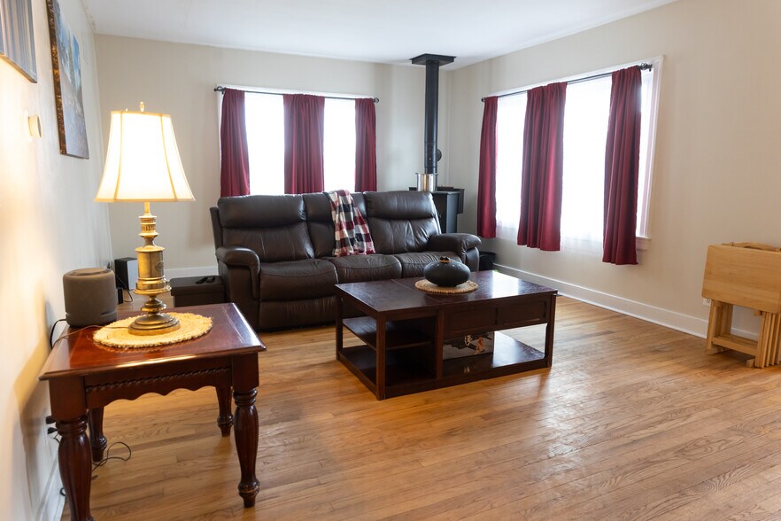 More Photos Of 2800 NY-49, West Monroe Auto Repair For Lease