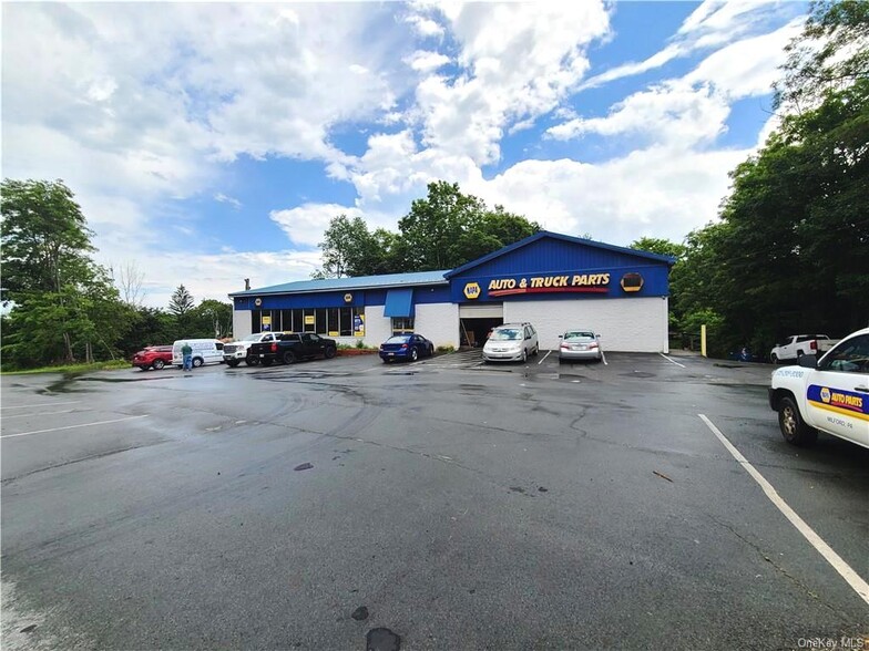 Primary Photo Of 74 Pleasant St, Monticello Storefront Retail Office For Sale