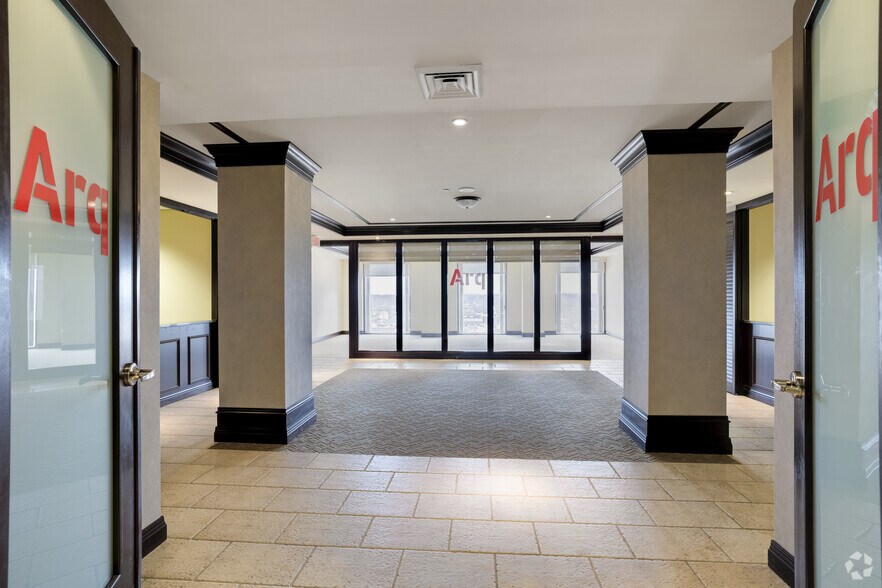 Photo of 11st Floor Ste 1100