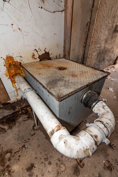 More Photos Of 1538 Light St, Baltimore Storefront Retail Residential For Sale